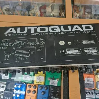 BEHRINGER AUTO QUAD XR 2400 2